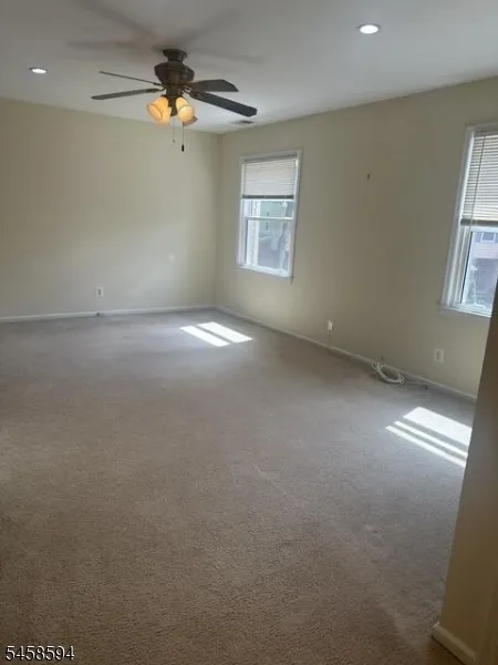 113 Saratoga Sq Wayne, NJ 07470