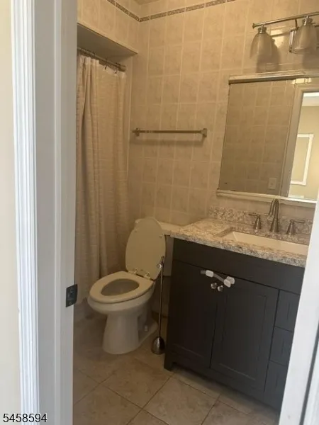 113 Saratoga Sq Wayne, NJ 07470