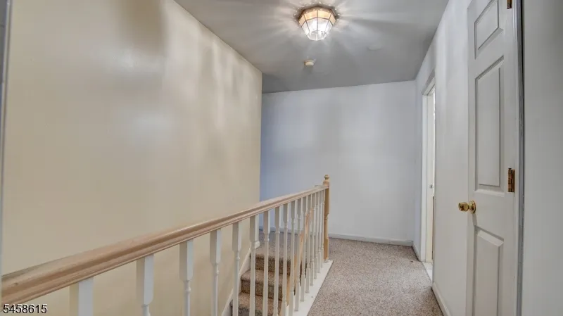 8 Forden Ct Sayreville, NJ 08872