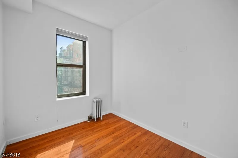756 Brady #609 Unit 609 New York, NJ 10462