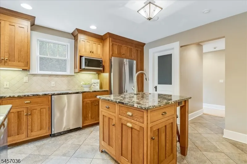 44 Dodd St Montclair, NJ 07042