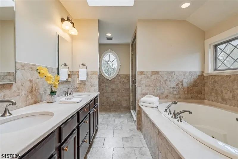 44 Dodd St Montclair, NJ 07042