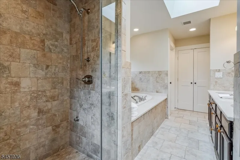 44 Dodd St Montclair, NJ 07042