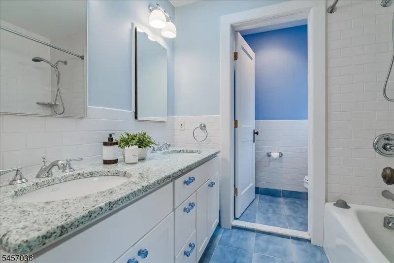 44 Dodd St Montclair, NJ 07042