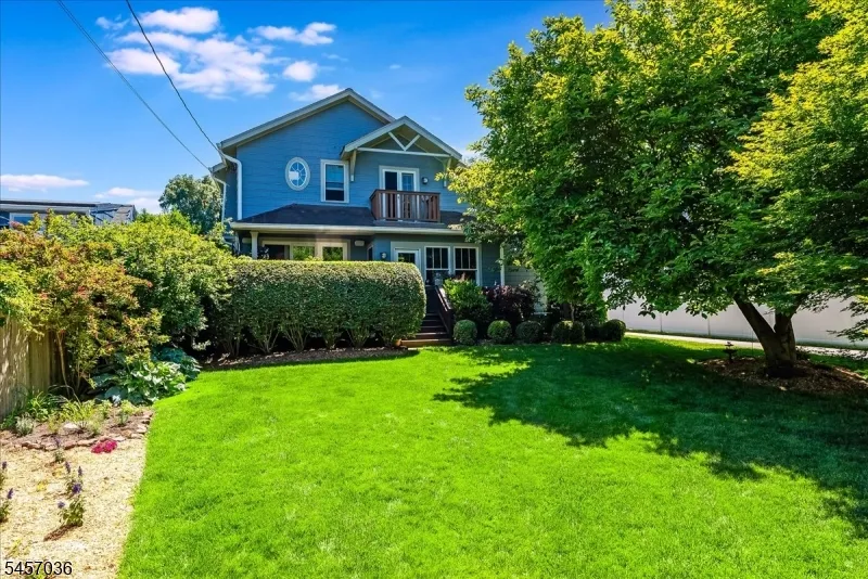 44 Dodd St Montclair, NJ 07042