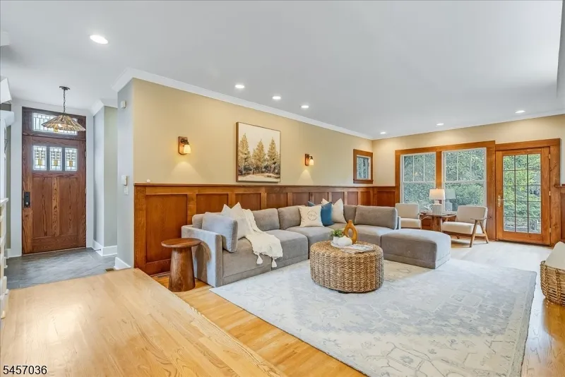 44 Dodd St Montclair, NJ 07042