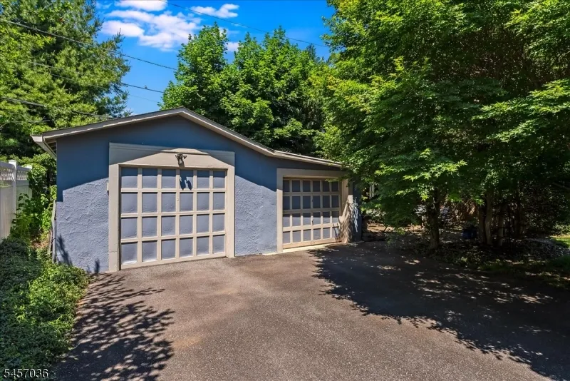 44 Dodd St Montclair, NJ 07042