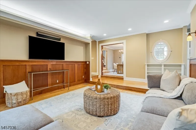 44 Dodd St Montclair, NJ 07042