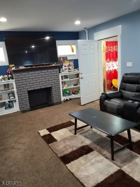 86 Mead St Newark City, NJ 07106