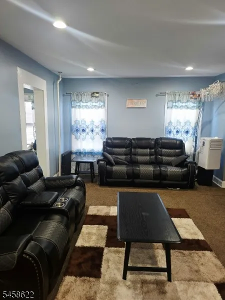 86 Mead St Newark City, NJ 07106