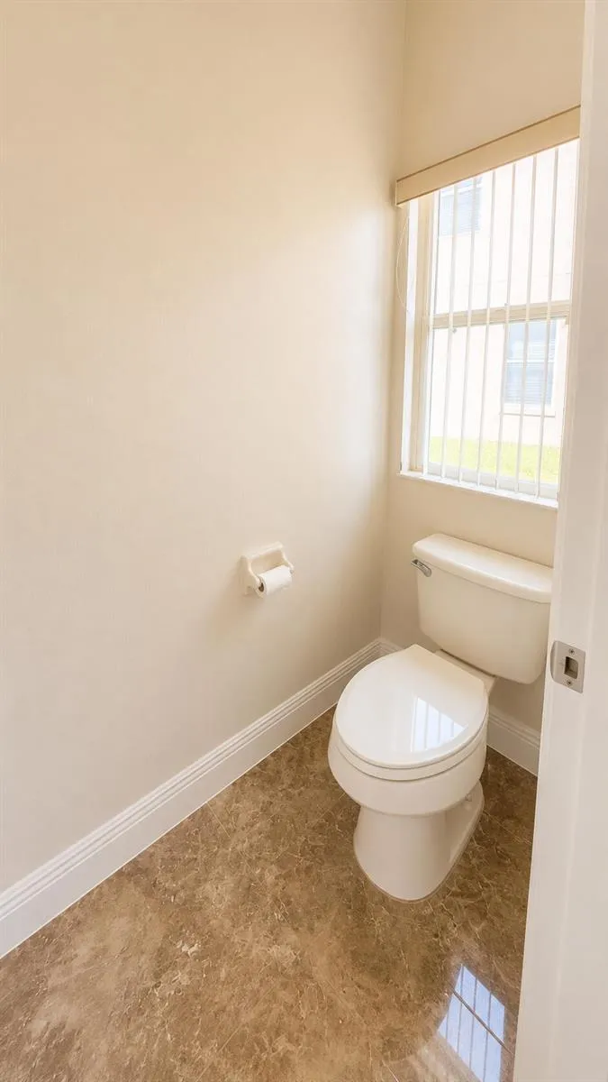 1448 Derby Glen Drive Orlando, FL 32837