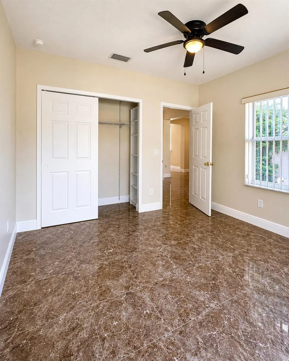 1448 Derby Glen Drive Orlando, FL 32837