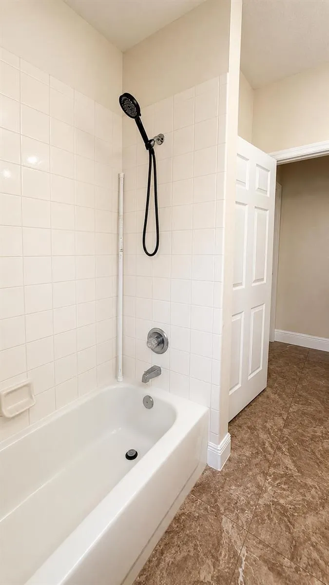 1448 Derby Glen Drive Orlando, FL 32837
