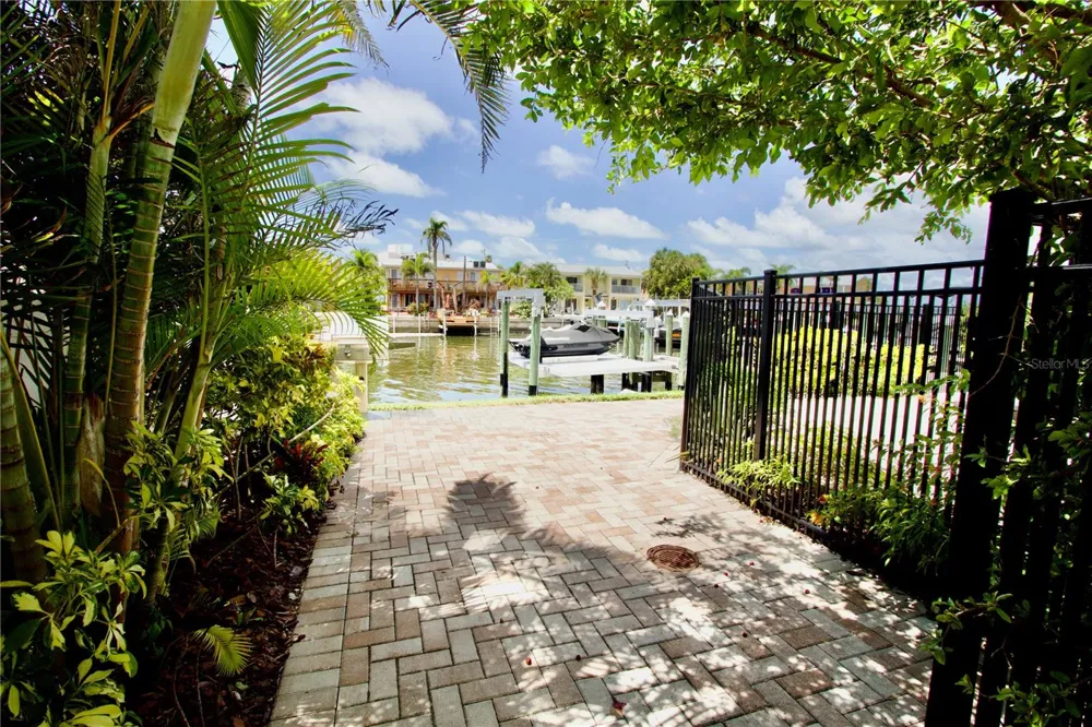 602 SEA COURT Dunedin, FL 34698