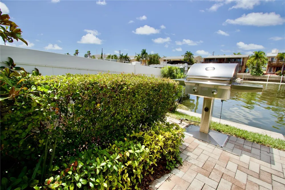 602 SEA COURT Dunedin, FL 34698