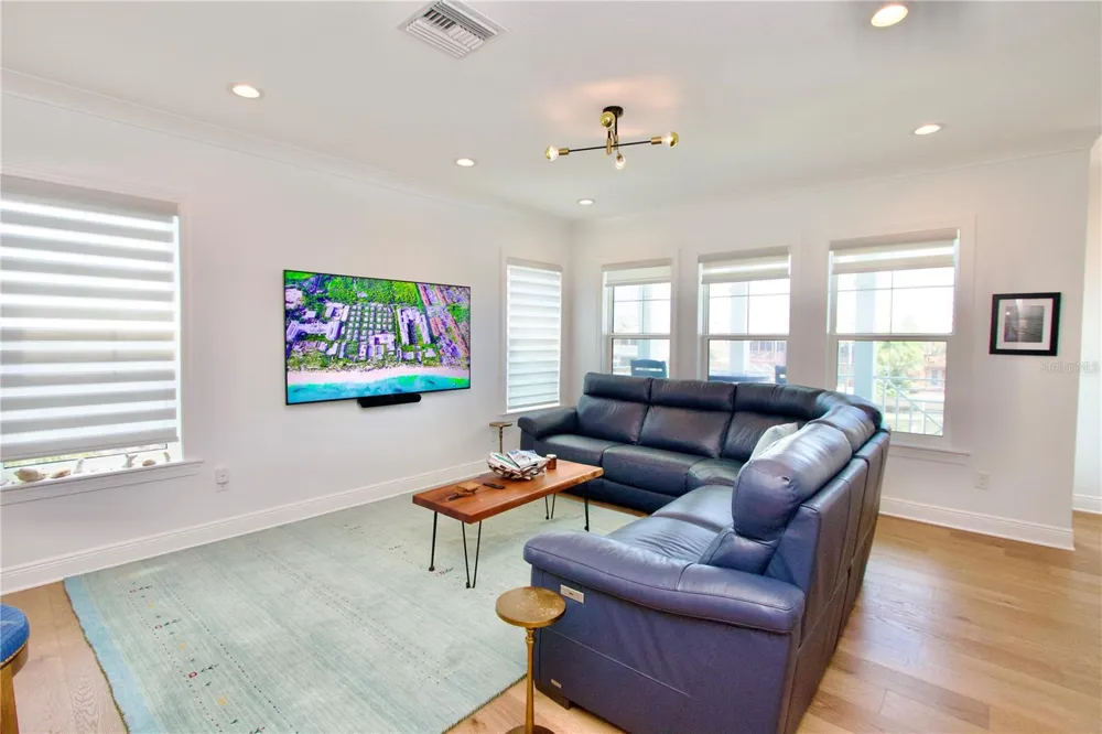 602 SEA COURT Dunedin, FL 34698