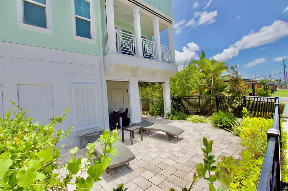 602 SEA COURT Dunedin, FL 34698