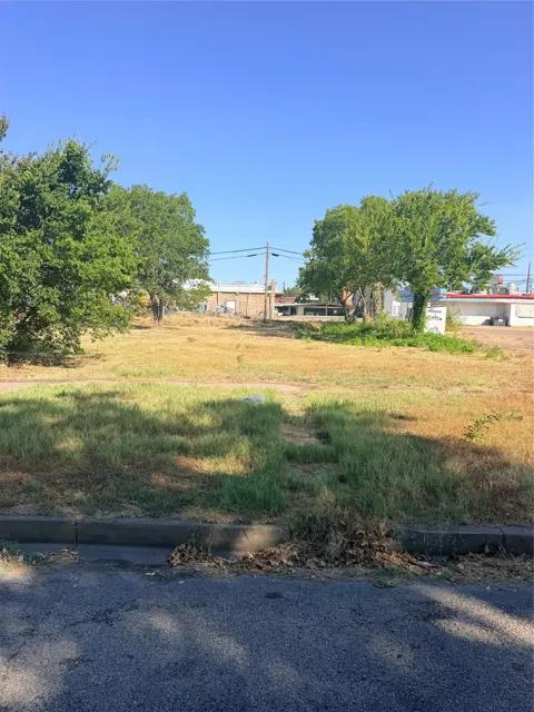 406 W Brown Street