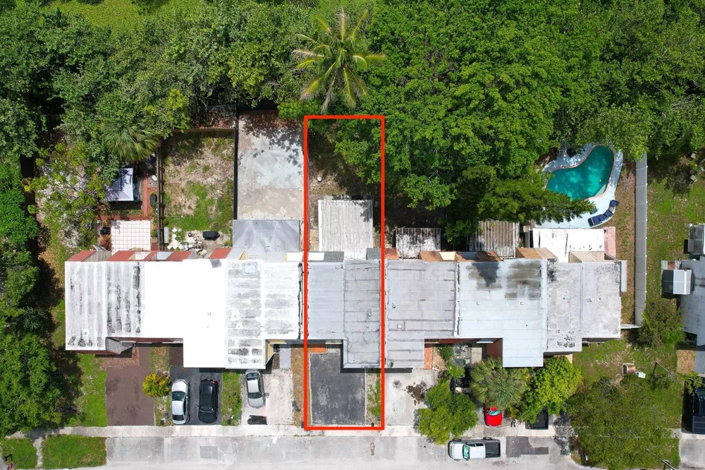 276 SUNSHINE DRIVE Coconut Creek, FL 33066