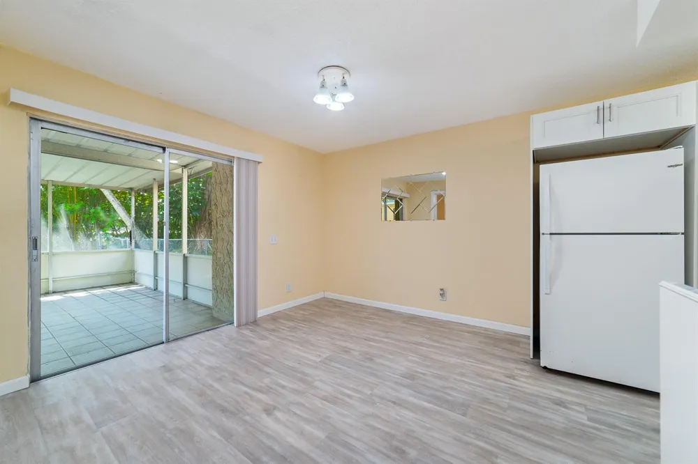 276 SUNSHINE DRIVE Coconut Creek, FL 33066