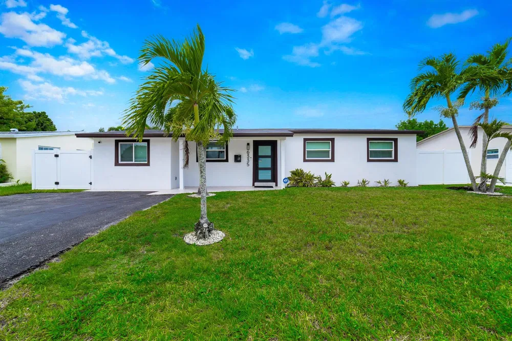 6335 Southgate Boulevard Margate, FL 33068
