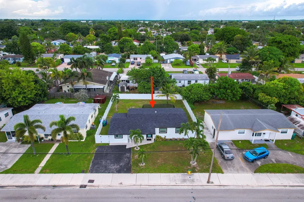 6335 Southgate Boulevard Margate, FL 33068
