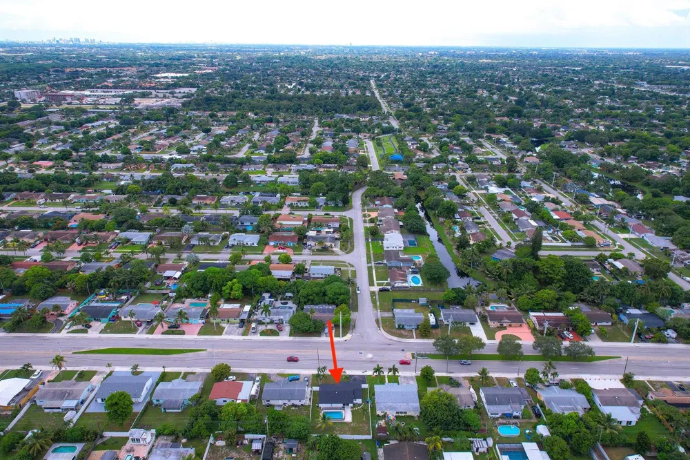6335 Southgate Boulevard Margate, FL 33068