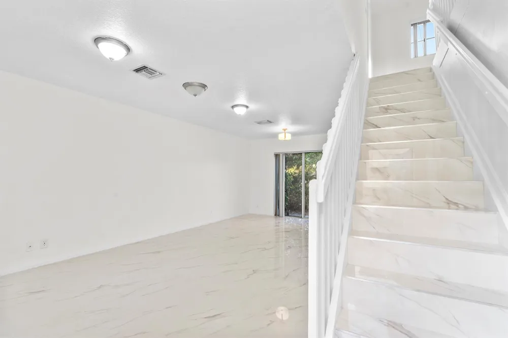 190 SE 2nd Street Deerfield Beach, FL 33441
