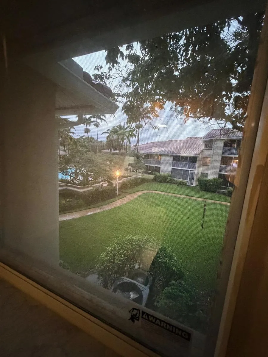 21202 GLENMOOR DRIVE #21202 West Palm Beach, FL 33409
