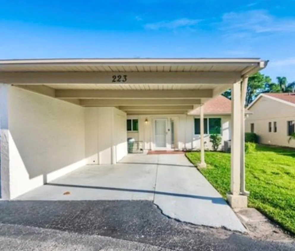 223 Augusta Way Melbourne, FL 32940