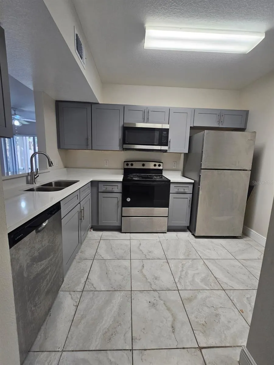 13232 GALICIA #101 Orlando, FL 32824