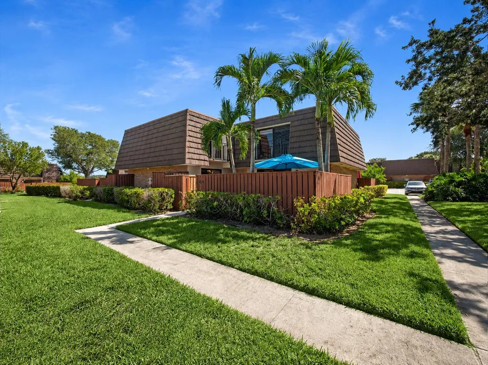 2004 20th Court Jupiter, FL 33477