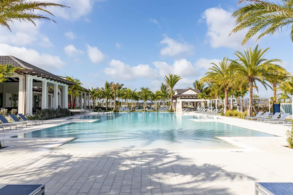 10704 Northbrook Circle #19 Mystique Palm Beach Gardens, FL 33412