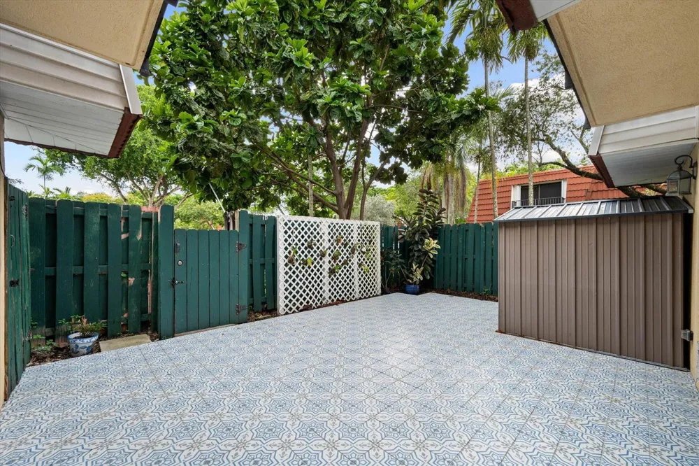 9907 NW 6TH PLACE #42 Plantation, FL 33324