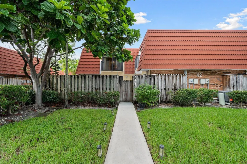 9907 NW 6TH PLACE #42 Plantation, FL 33324