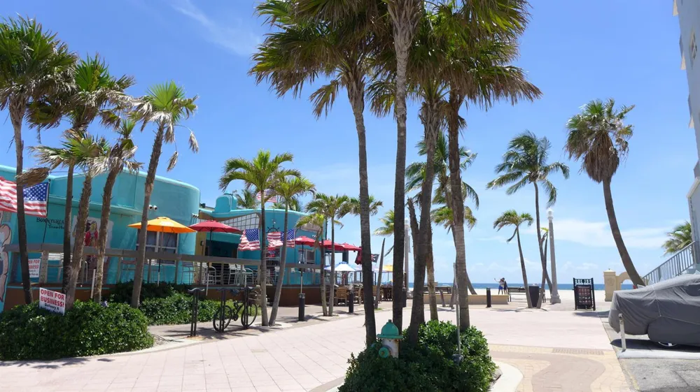 1637 Taft Street Hollywood, FL 33020