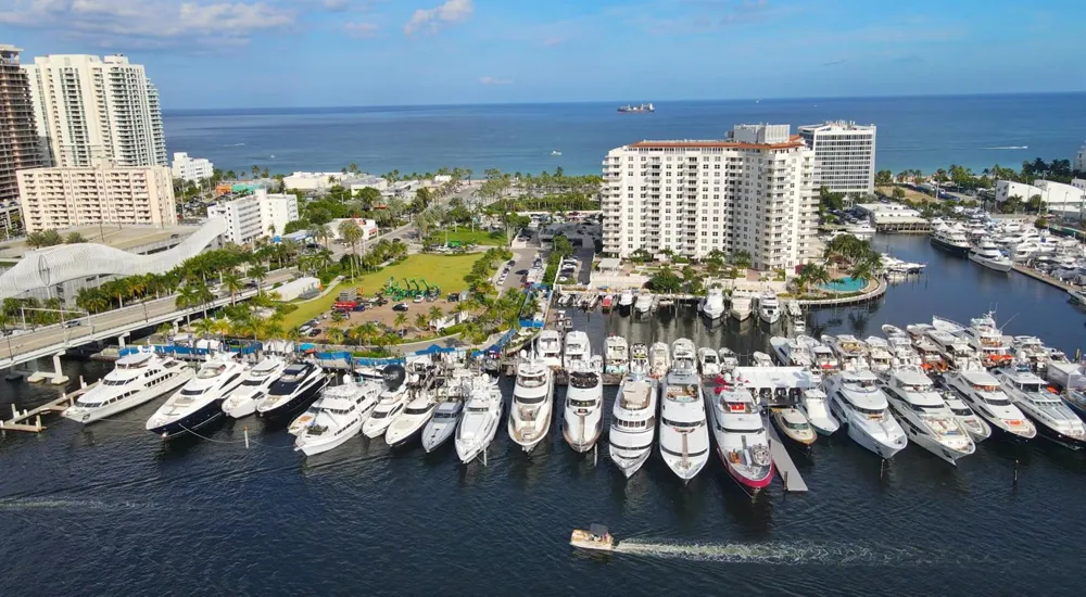 1637 Taft Street Hollywood, FL 33020
