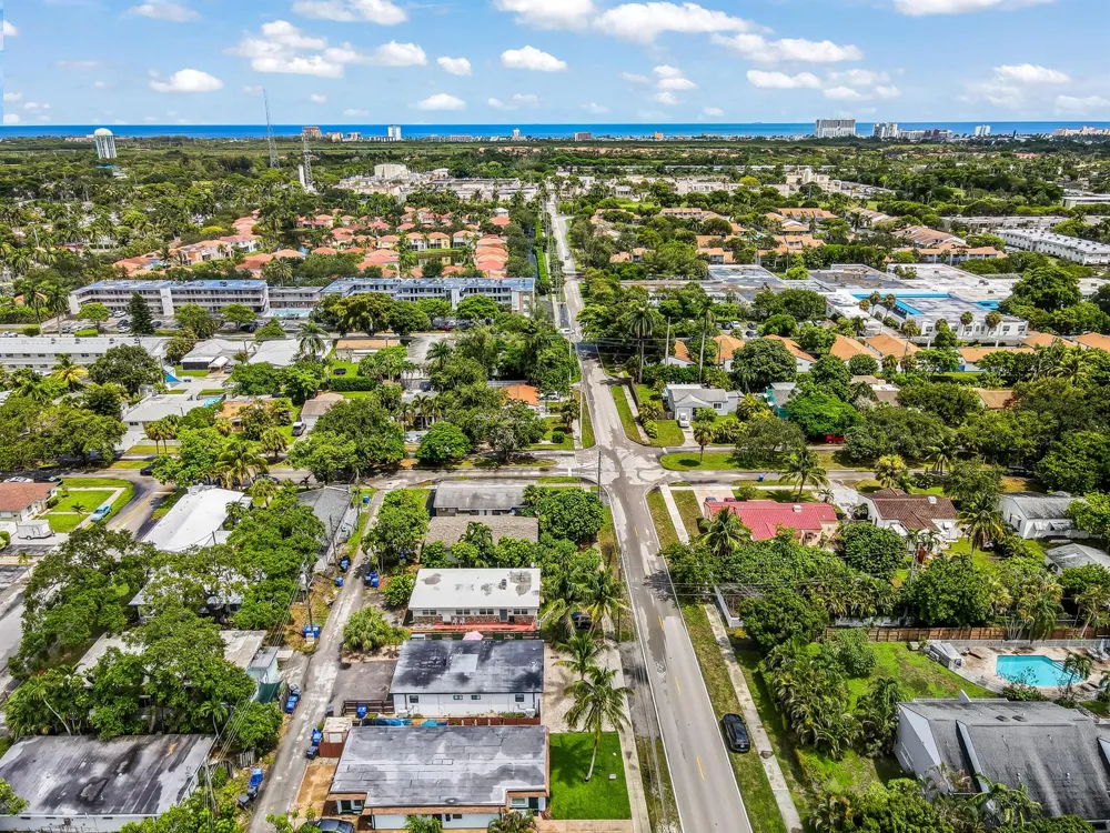 1637 Taft Street Hollywood, FL 33020
