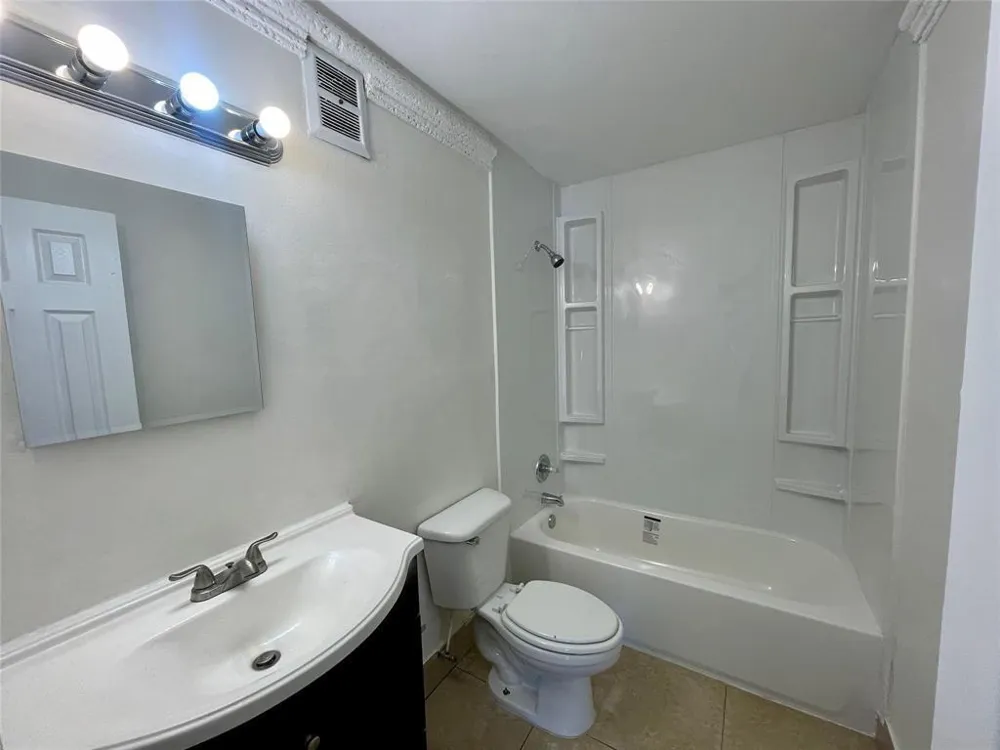 601 NE 29TH DRIVE #9 Wilton Manors, FL 33334