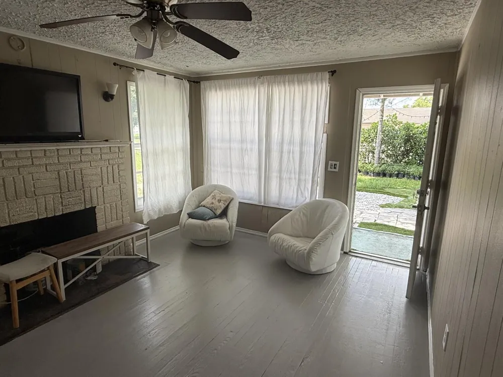 2422 Genessee Avenue West Palm Beach, FL 33409