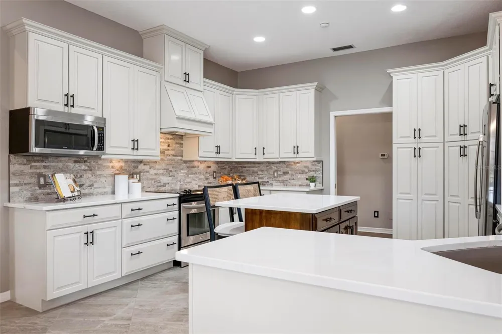 434 TREMINGHAM WAY Venice, FL 34293