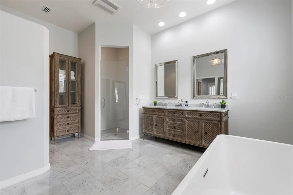 434 TREMINGHAM WAY Venice, FL 34293