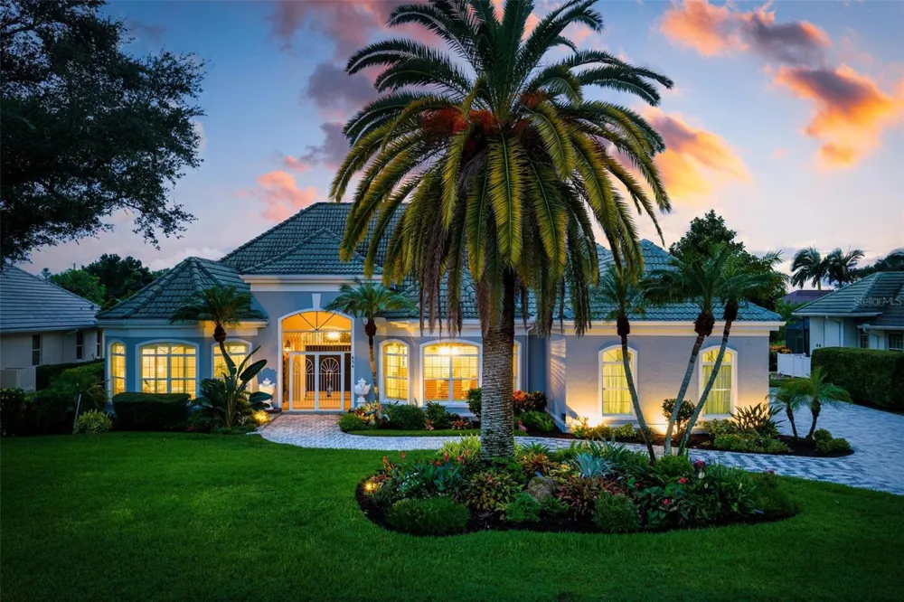 434 TREMINGHAM WAY Venice, FL 34293