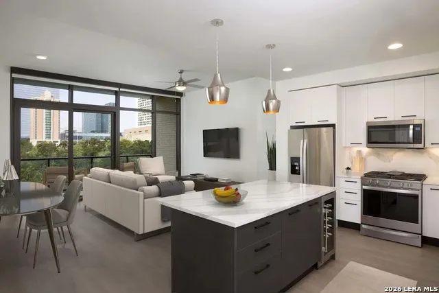 1515 AUSTIN ST Unit 1-1306 Houston, TX 77002