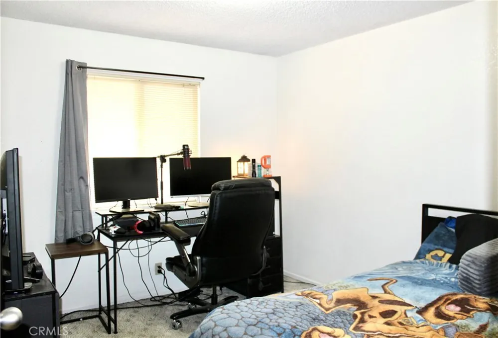 951 Chateau Way Barstow, CA 92311