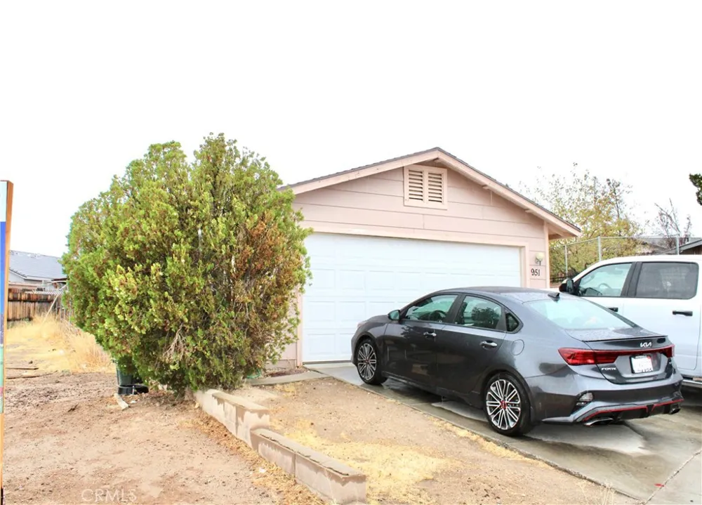 951 Chateau Way Barstow, CA 92311