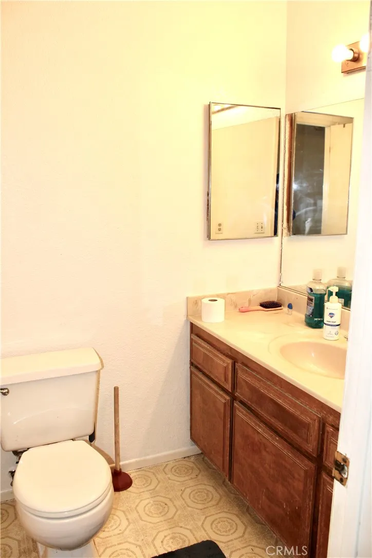 951 Chateau Way Barstow, CA 92311