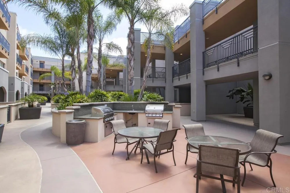 3857 Pell Place #405 San Diego, CA 92130