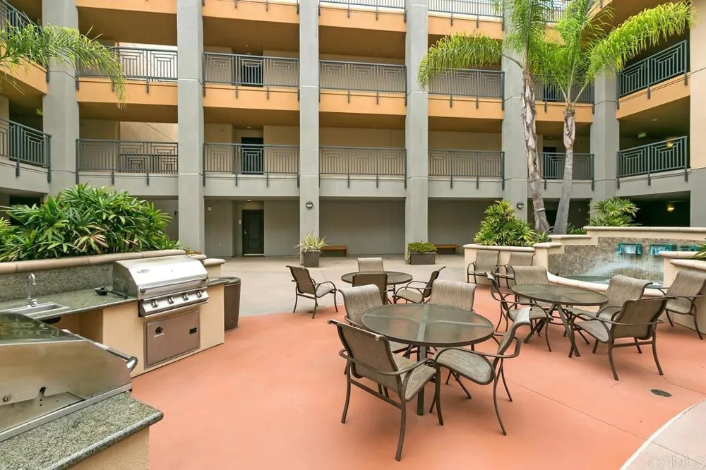 3857 Pell Place #405 San Diego, CA 92130