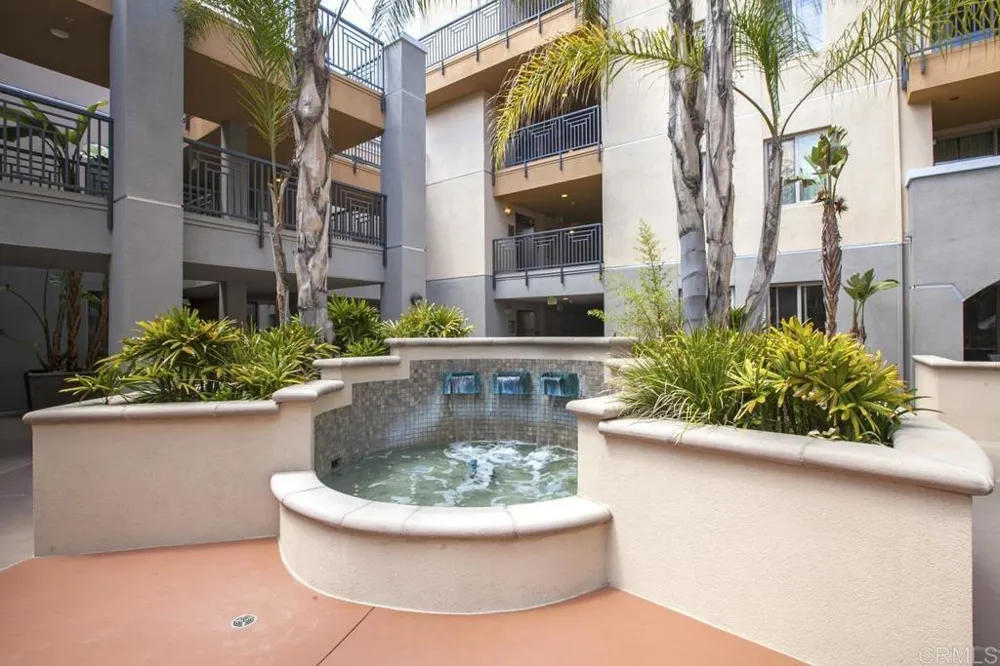 3857 Pell Place #405 San Diego, CA 92130